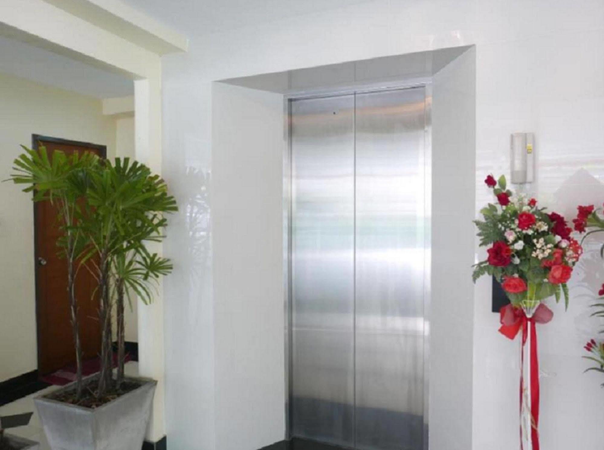 Nrv Place Apart Hotel Bangkok Eksteriør billede