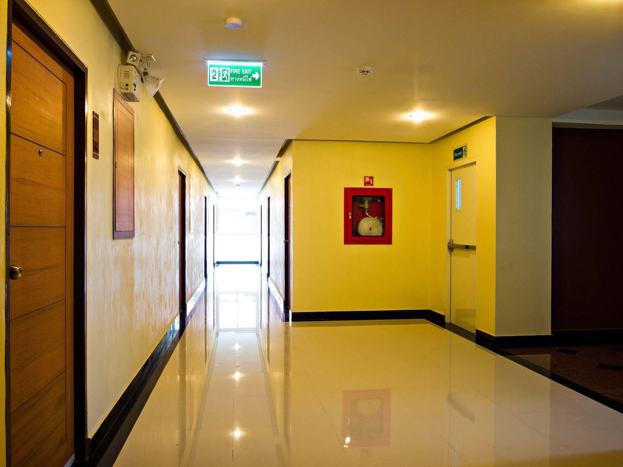 Nrv Place Apart Hotel Bangkok Eksteriør billede